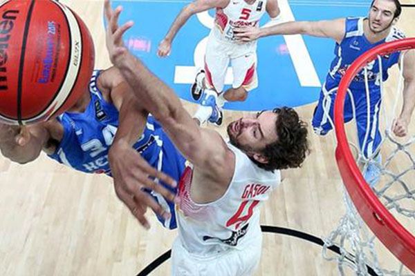0-1！欧冠头号伪强队现形：第88分钟被点球绝杀！连续输给5大豪门